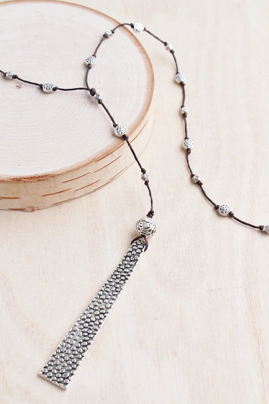 Bali Bar Alloy Necklace – styled with casual outfit