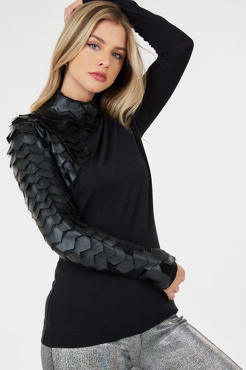 Leather Patch Shoulder Raw Moda Long Sleeves Top Top Raw Moda