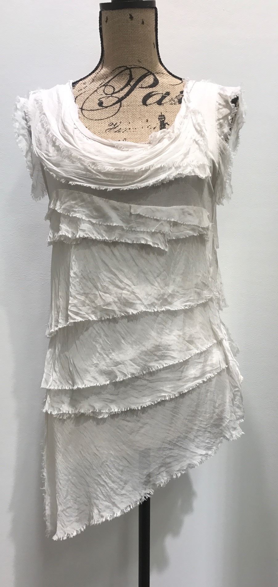 Sleeveless Italian Silk Ruffle Top Top Raw Moda