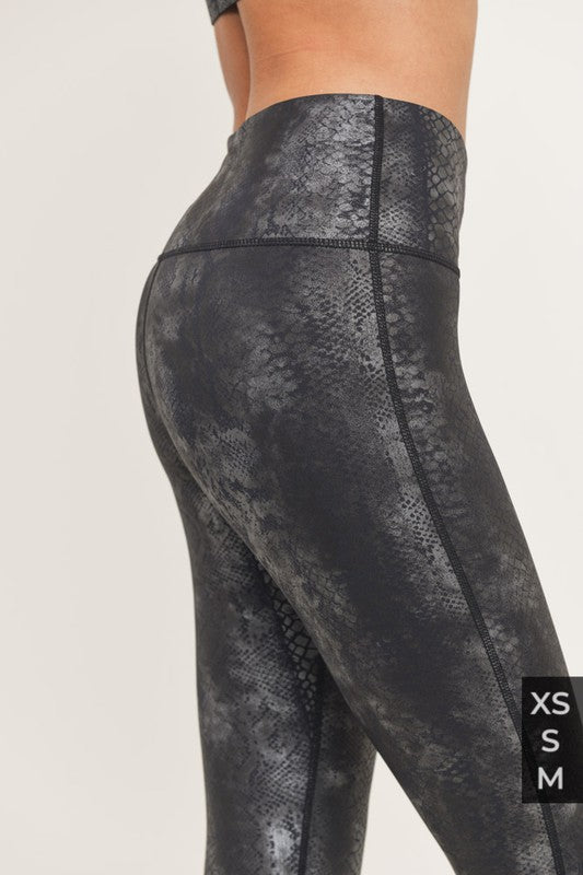 Raw Moda Black Grey Snake Foil Print Highwaist Leggings Leggings Raw Moda