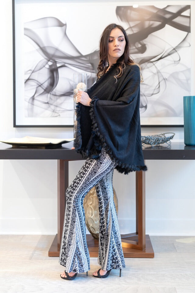 Open Front Raw Moda Shawl With Fur Trim Pancho Raw Moda