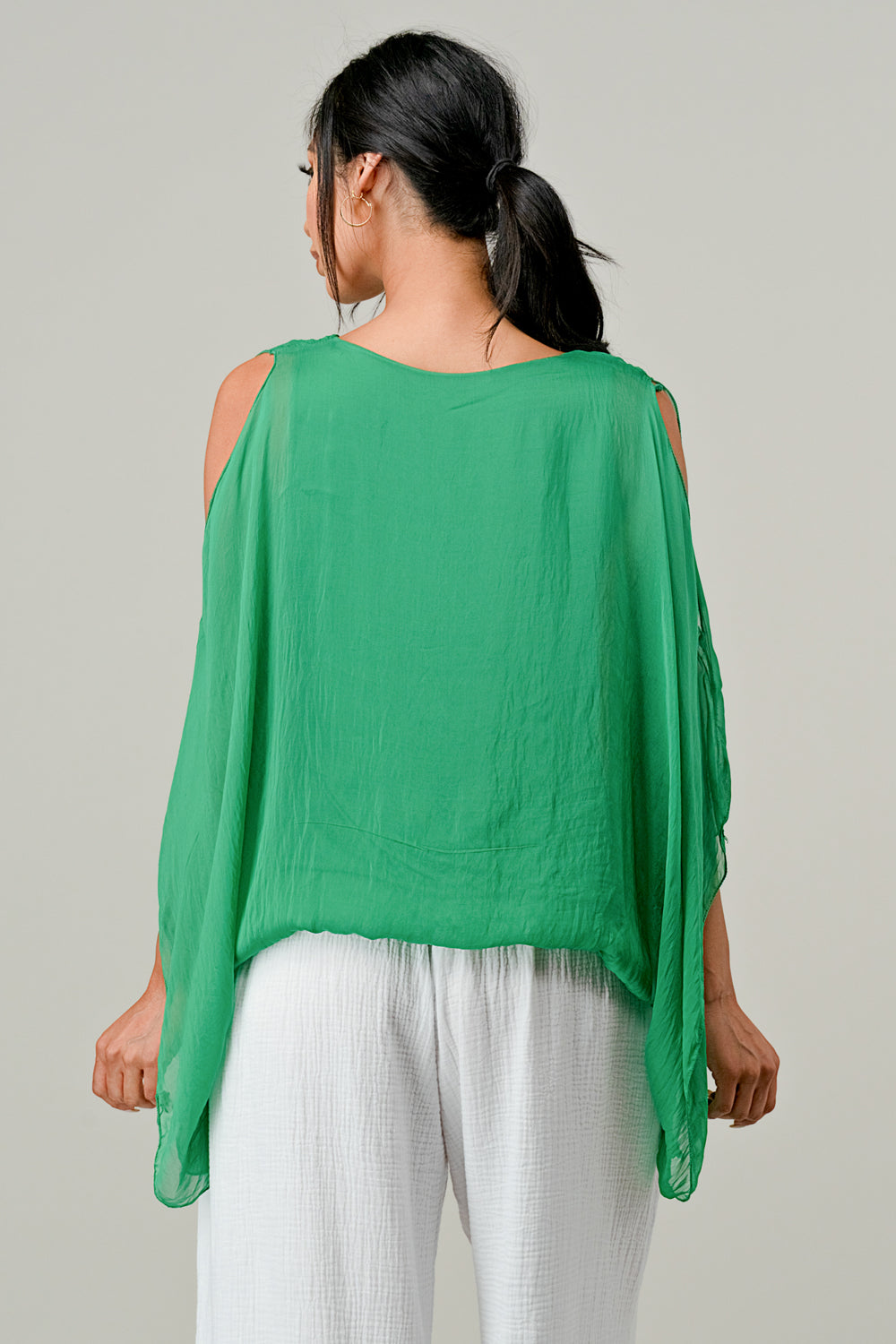 Italian Silk Cold Shoulder Top Top Raw Moda