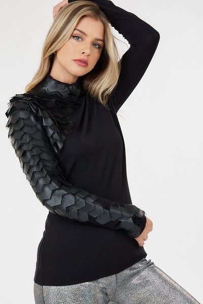 Leather Patch Shoulder Raw Moda Long Sleeves Top
