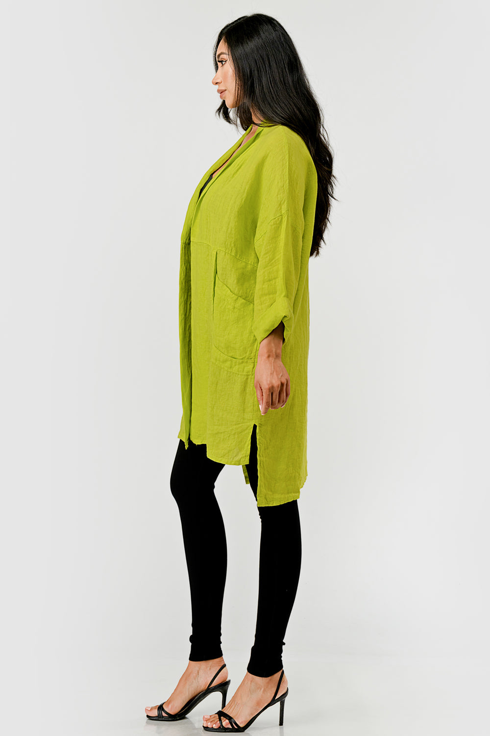 Long Italian Linen Cardigan with Pockets – styled over casual outfit.
