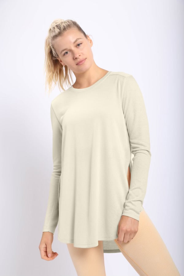 Long Sleeve Flow Top with Side Slits Top Raw Moda   